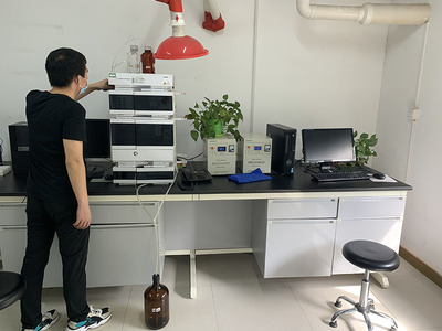 凌源市实验室仪器搬迁公司不断进行安全检查工作