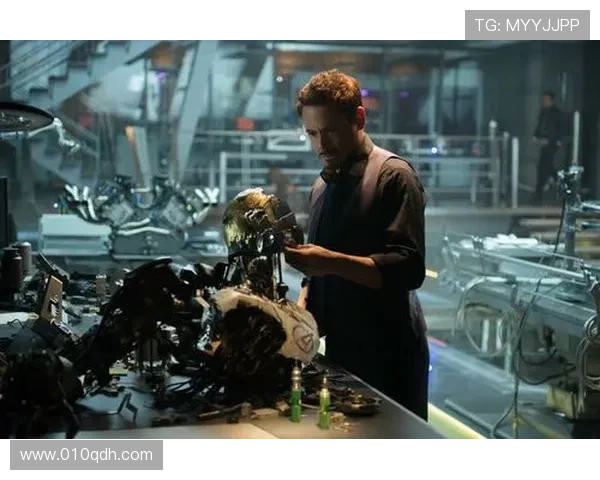 《复仇者联盟2：奥创纪元》——群星闪耀，英雄集结的盛宴！